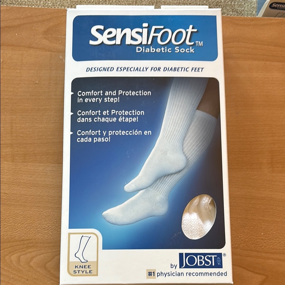 Jobst SensiFoot Diabetic Socks - White knee high NEW
